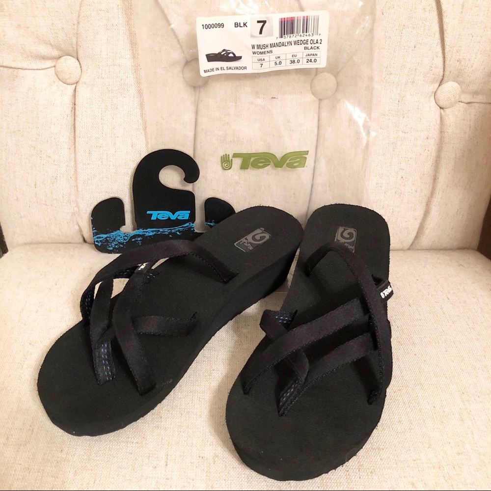 Size 7 Wedge Black Straps Teva Sandal
